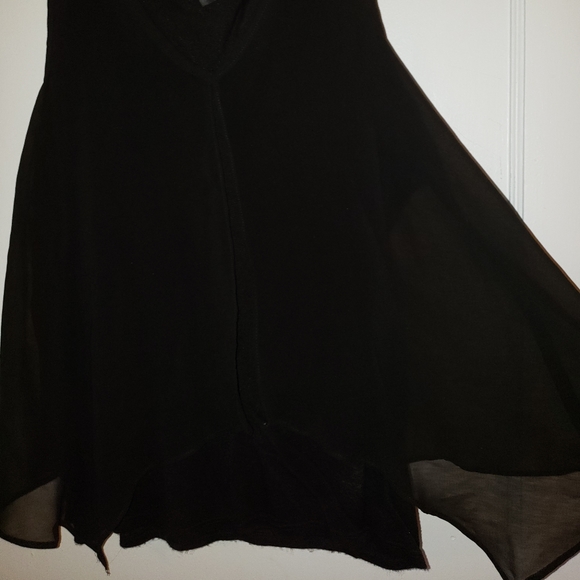 💘3 for $10💘 IZ Byer Tank with Sheer Overlay - Picture 3 of 4